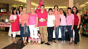 WEBPIC_Jason_Clare_MP_with_Pink_Ribbon_Day_volunteers_at_Chester_Square_Shopping_Centre